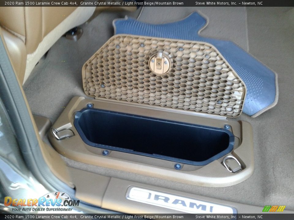 2020 Ram 1500 Laramie Crew Cab 4x4 Granite Crystal Metallic / Light Frost Beige/Mountain Brown Photo #16
