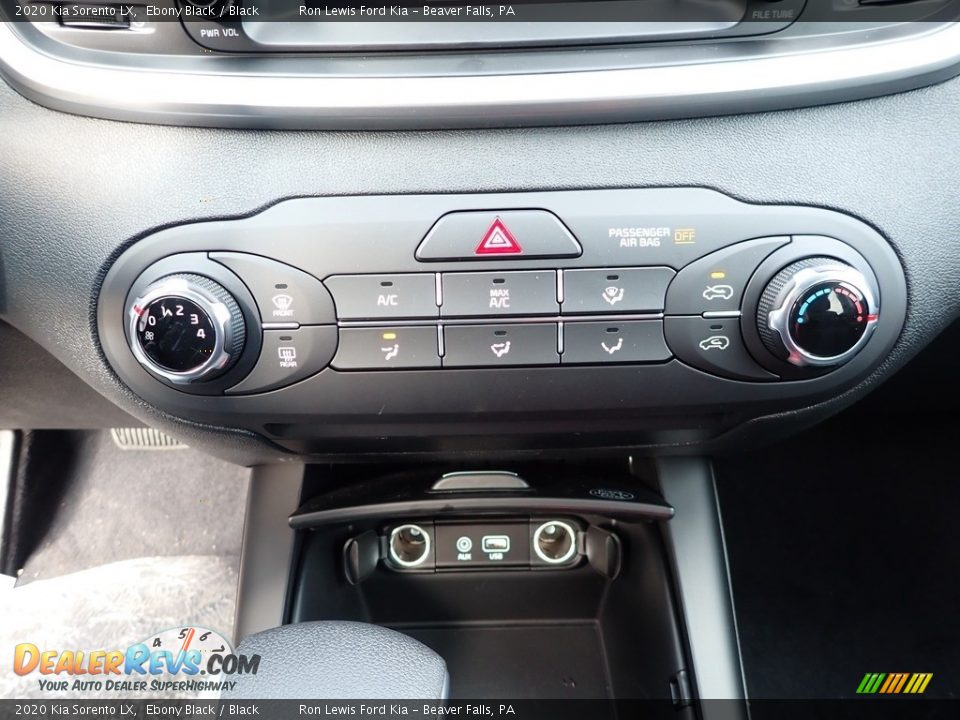 2020 Kia Sorento LX Ebony Black / Black Photo #18