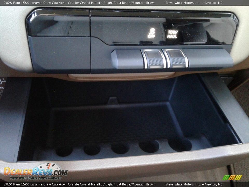 2020 Ram 1500 Laramie Crew Cab 4x4 Granite Crystal Metallic / Light Frost Beige/Mountain Brown Photo #29
