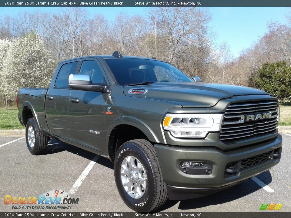 Front 3/4 View of 2020 Ram 2500 Laramie Crew Cab 4x4 Photo #4