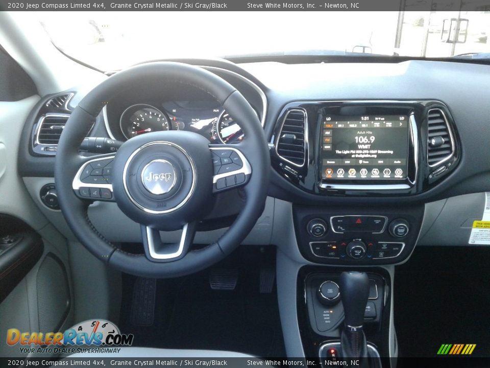 2020 Jeep Compass Limted 4x4 Granite Crystal Metallic / Ski Gray/Black Photo #18