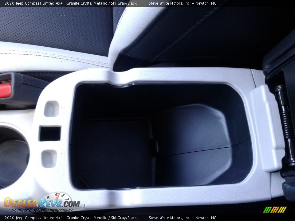 2020 Jeep Compass Limted 4x4 Granite Crystal Metallic / Ski Gray/Black Photo #28