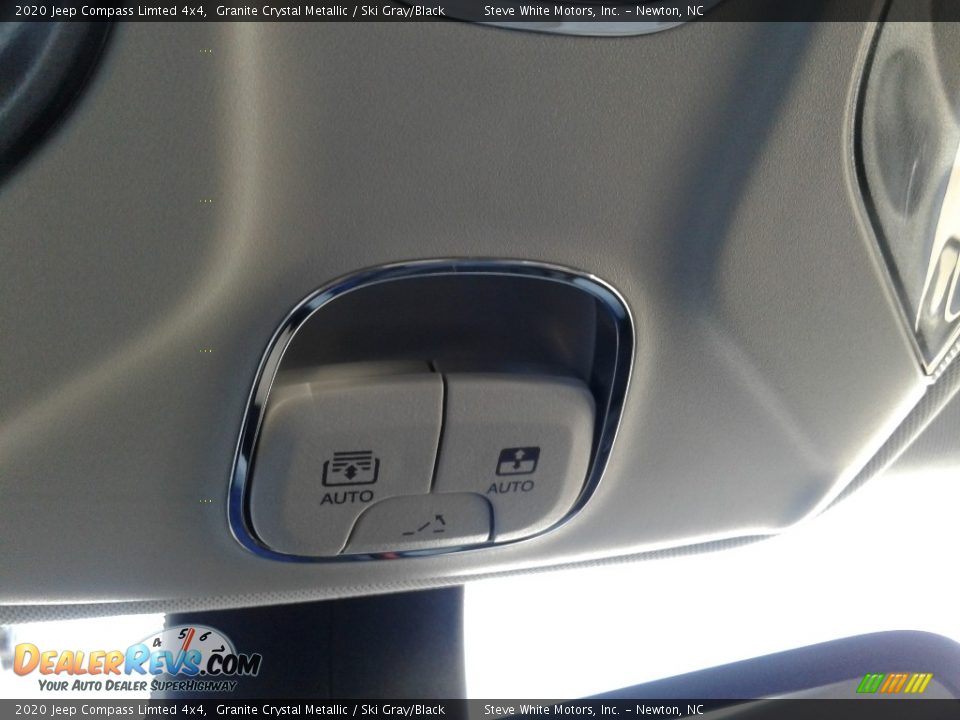 2020 Jeep Compass Limted 4x4 Granite Crystal Metallic / Ski Gray/Black Photo #29