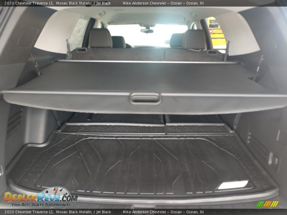 2020 Chevrolet Traverse LS Mosaic Black Metallic / Jet Black Photo #10