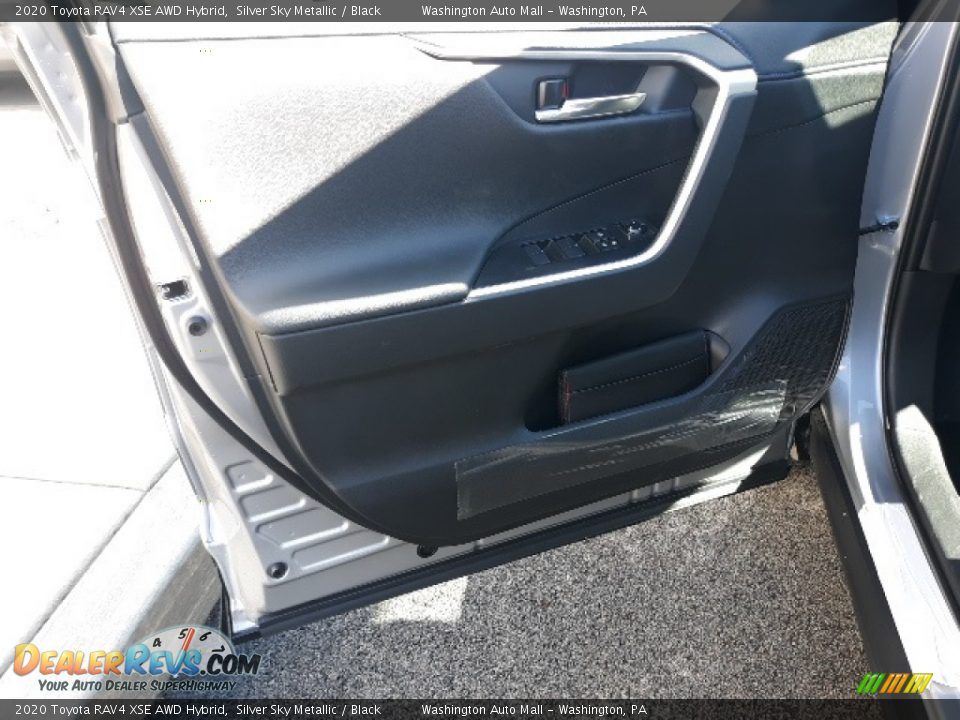2020 Toyota RAV4 XSE AWD Hybrid Silver Sky Metallic / Black Photo #19