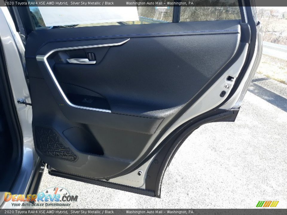 2020 Toyota RAV4 XSE AWD Hybrid Silver Sky Metallic / Black Photo #28