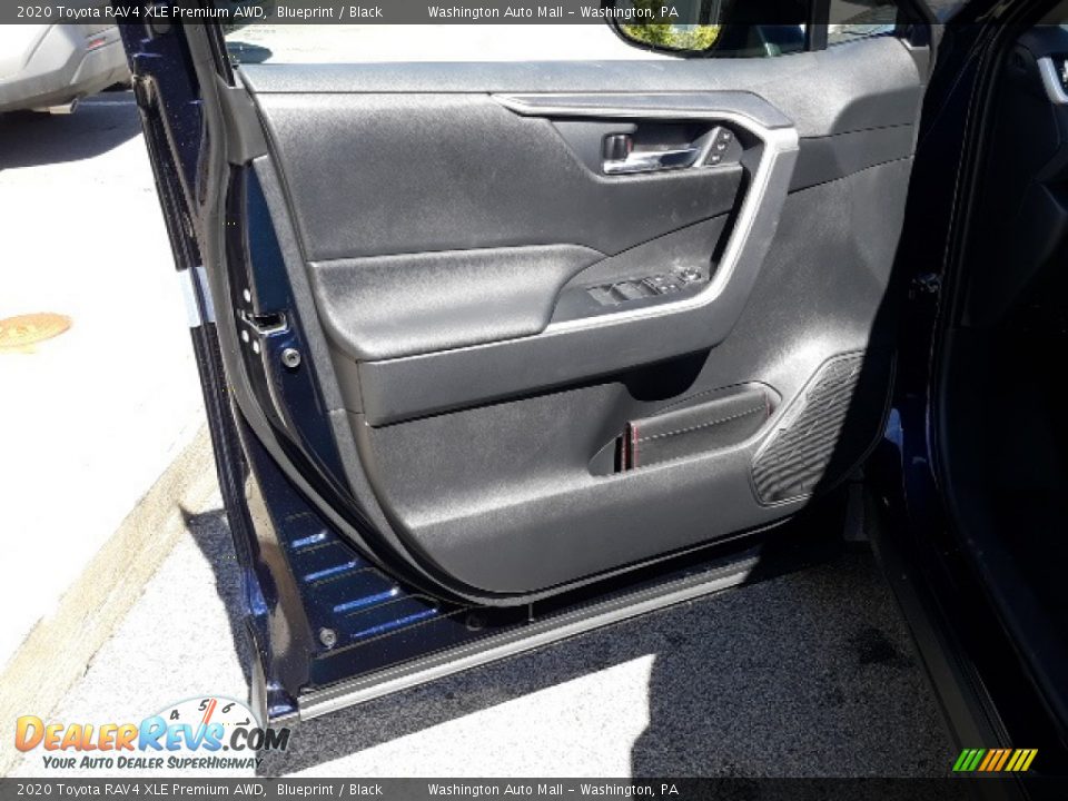 2020 Toyota RAV4 XLE Premium AWD Blueprint / Black Photo #24