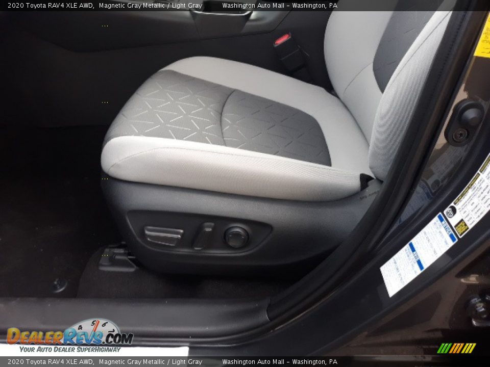 2020 Toyota RAV4 XLE AWD Magnetic Gray Metallic / Light Gray Photo #22
