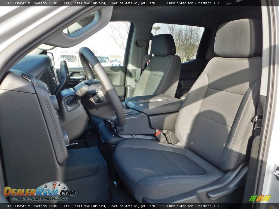 2020 Chevrolet Silverado 1500 LT Trail Boss Crew Cab 4x4 Silver Ice Metallic / Jet Black Photo #2