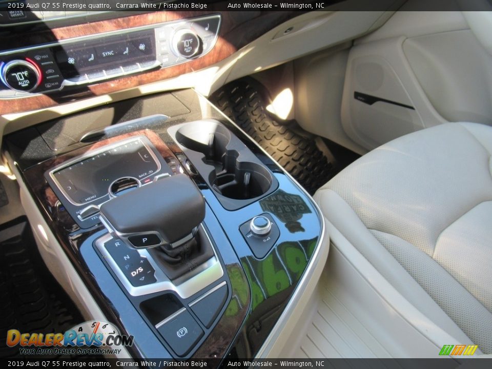 2019 Audi Q7 55 Prestige quattro Shifter Photo #19