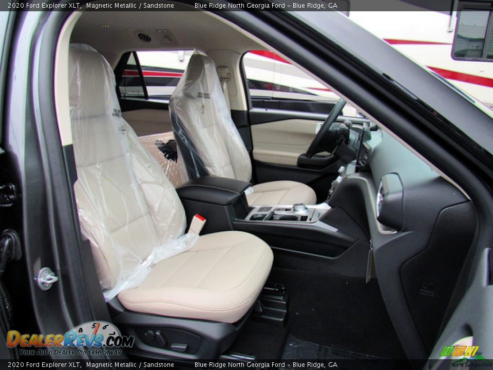 2020 Ford Explorer XLT Magnetic Metallic / Sandstone Photo #11