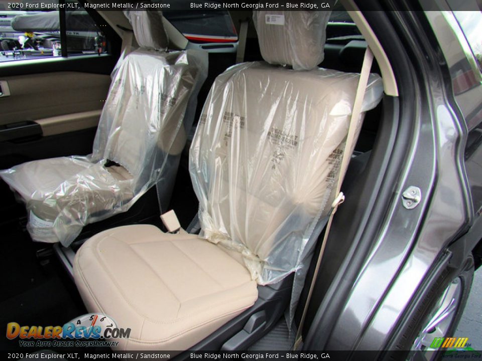 2020 Ford Explorer XLT Magnetic Metallic / Sandstone Photo #12