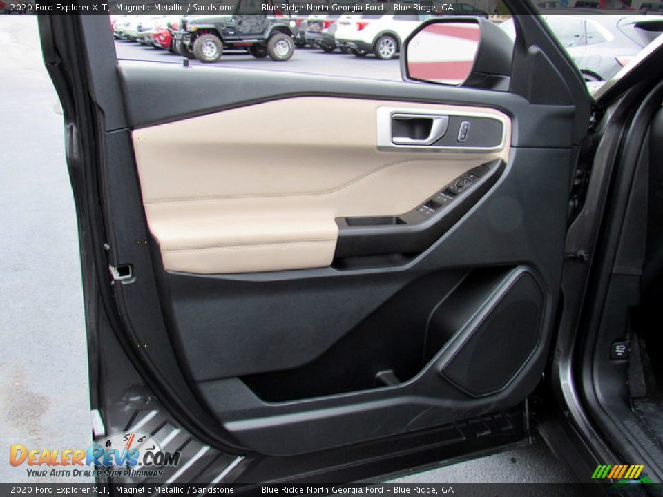 2020 Ford Explorer XLT Magnetic Metallic / Sandstone Photo #28
