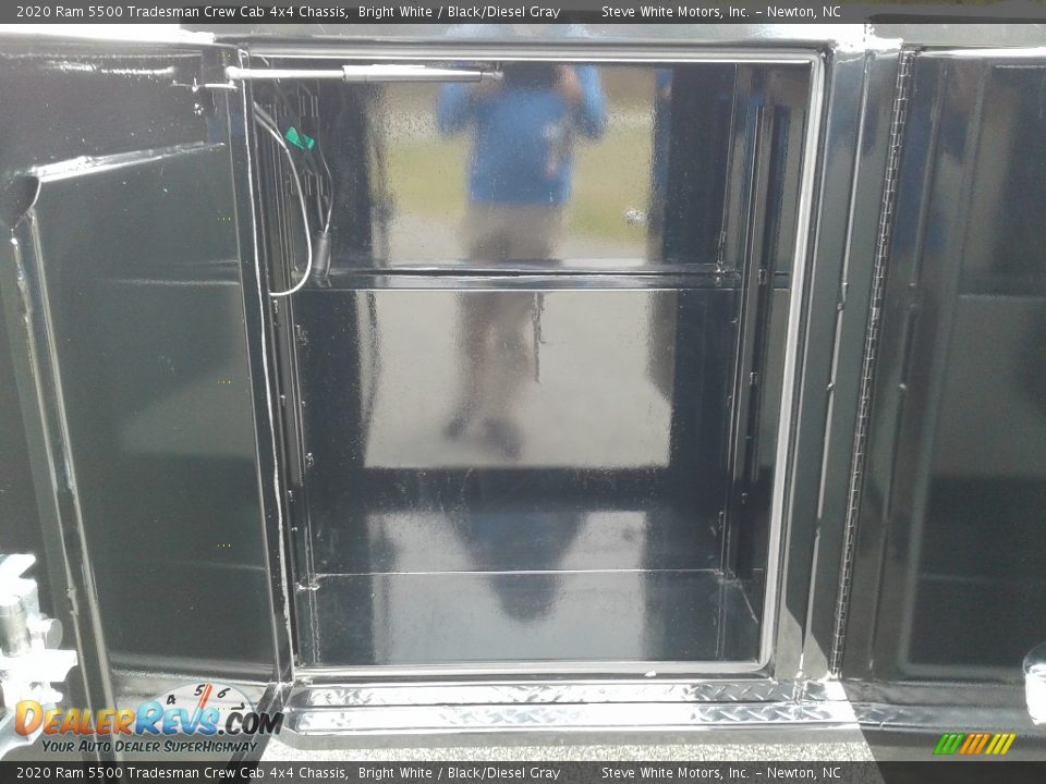 2020 Ram 5500 Tradesman Crew Cab 4x4 Chassis Bright White / Black/Diesel Gray Photo #20