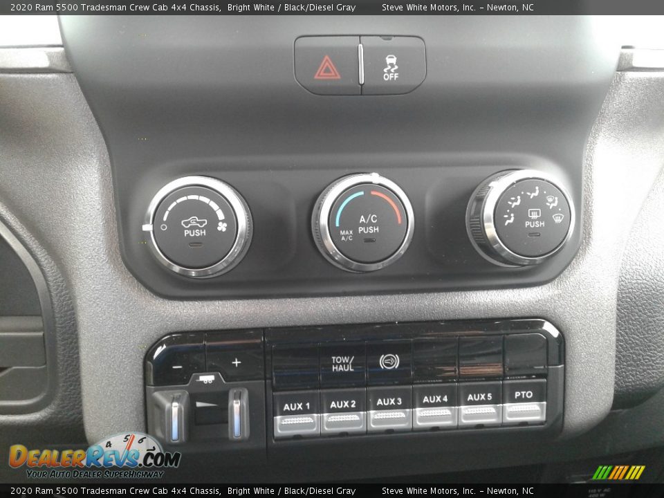 2020 Ram 5500 Tradesman Crew Cab 4x4 Chassis Bright White / Black/Diesel Gray Photo #36