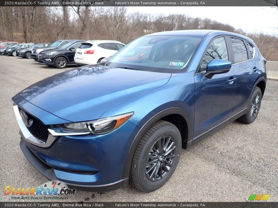 Front 3/4 View of 2020 Mazda CX-5 Touring AWD Photo #5