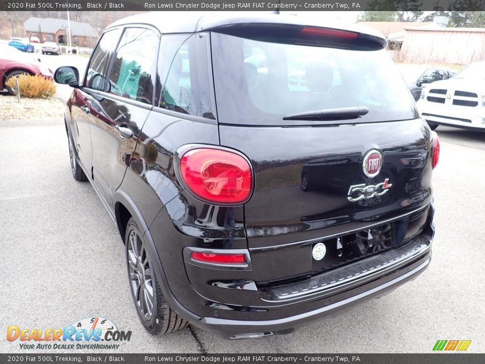 2020 Fiat 500L Trekking Black / Black Photo #3