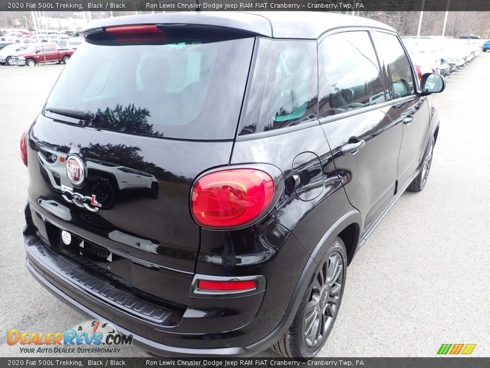 2020 Fiat 500L Trekking Black / Black Photo #5