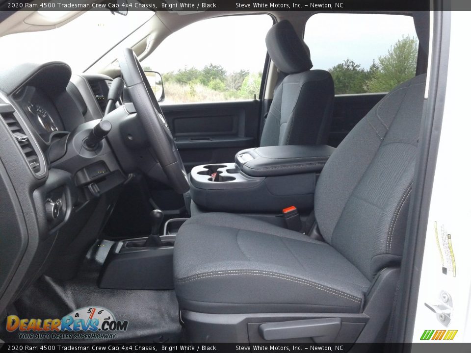 2020 Ram 4500 Tradesman Crew Cab 4x4 Chassis Bright White / Black Photo #10