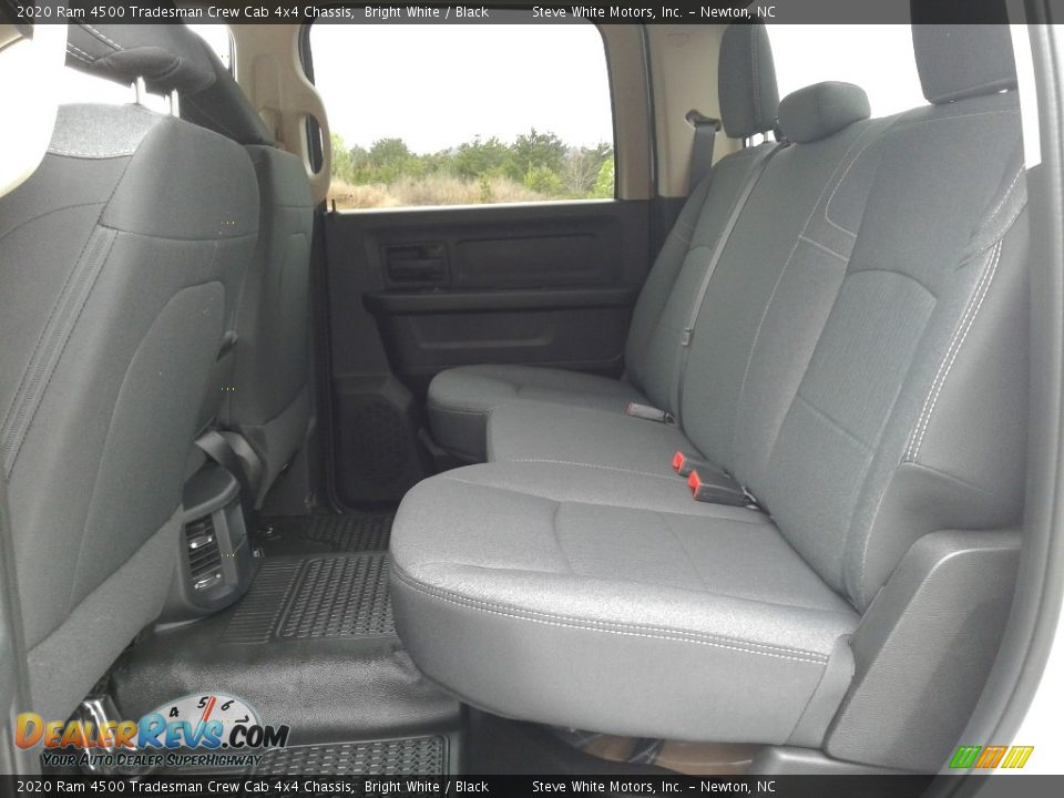2020 Ram 4500 Tradesman Crew Cab 4x4 Chassis Bright White / Black Photo #12
