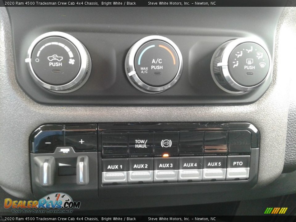 2020 Ram 4500 Tradesman Crew Cab 4x4 Chassis Bright White / Black Photo #22