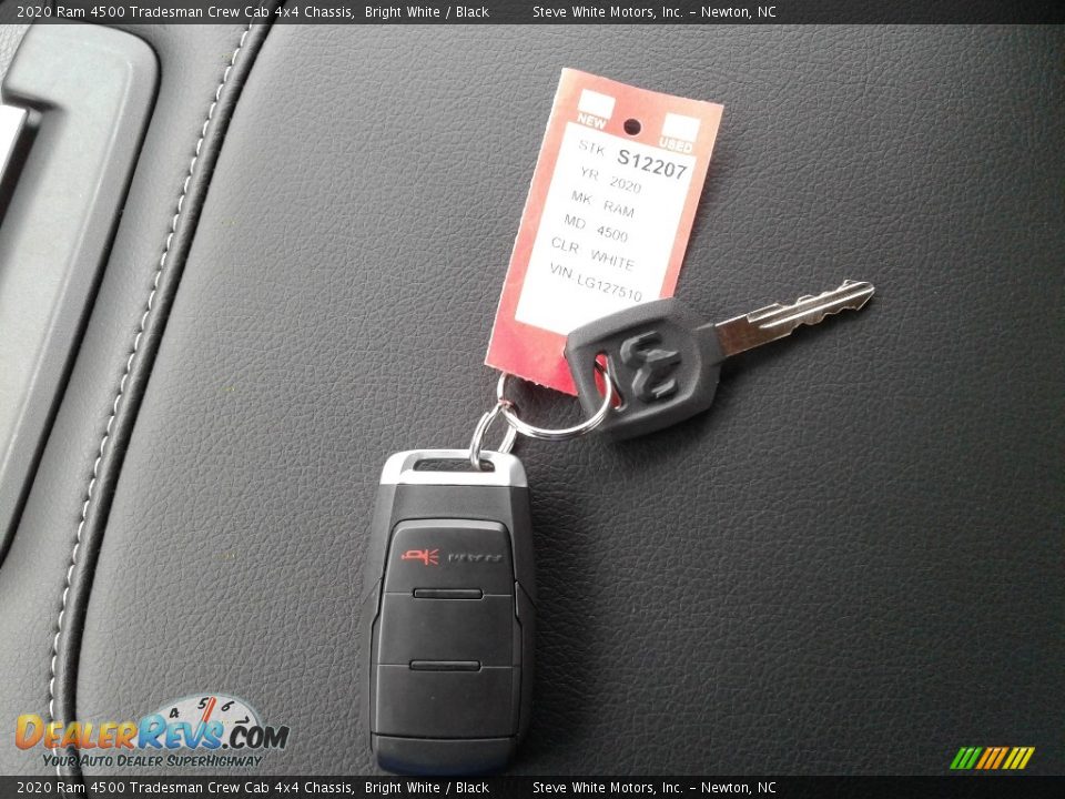 2020 Ram 4500 Tradesman Crew Cab 4x4 Chassis Bright White / Black Photo #26