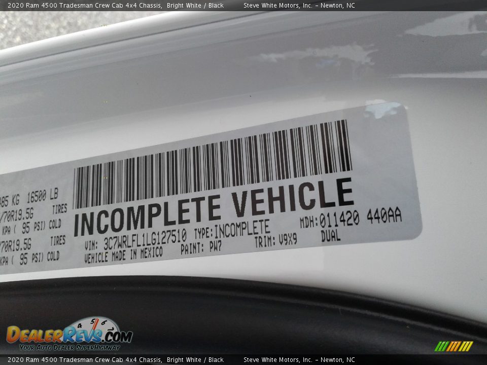 2020 Ram 4500 Tradesman Crew Cab 4x4 Chassis Bright White / Black Photo #27