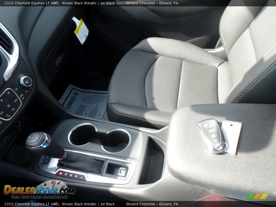 2020 Chevrolet Equinox LT AWD Mosaic Black Metallic / Jet Black Photo #32
