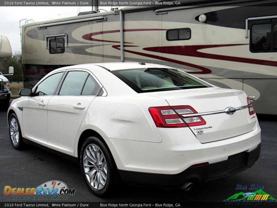 2019 Ford Taurus Limited White Platinum / Dune Photo #3