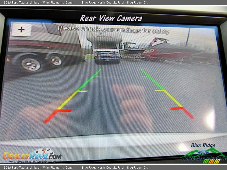 2019 Ford Taurus Limited White Platinum / Dune Photo #21