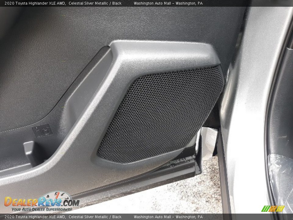 2020 Toyota Highlander XLE AWD Celestial Silver Metallic / Black Photo #25
