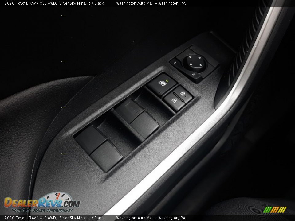 2020 Toyota RAV4 XLE AWD Silver Sky Metallic / Black Photo #8