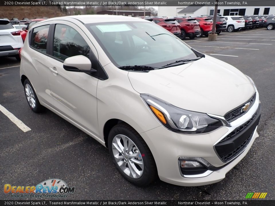 Front 3/4 View of 2020 Chevrolet Spark LT Photo #7