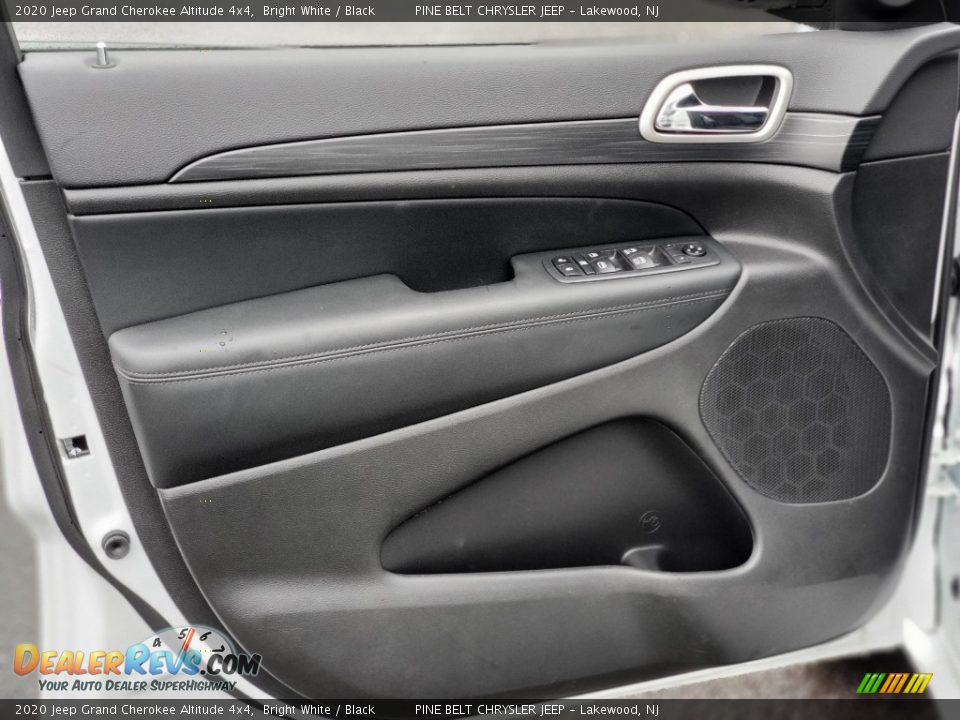 Door Panel of 2020 Jeep Grand Cherokee Altitude 4x4 Photo #11