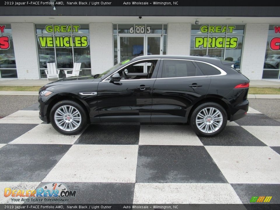 2019 Jaguar F-PACE Portfolio AWD Narvik Black / Light Oyster Photo #1