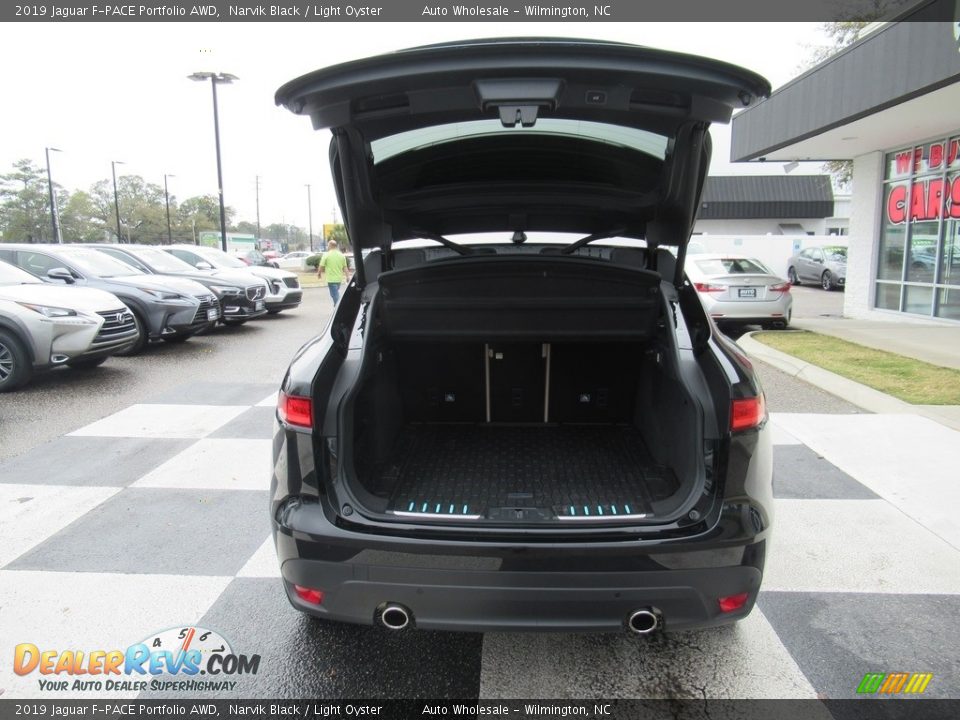 2019 Jaguar F-PACE Portfolio AWD Narvik Black / Light Oyster Photo #5