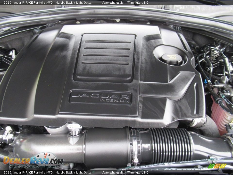 2019 Jaguar F-PACE Portfolio AWD Narvik Black / Light Oyster Photo #6