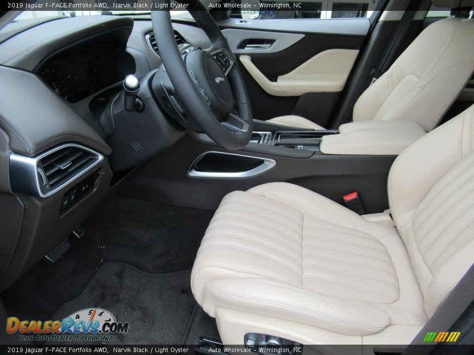2019 Jaguar F-PACE Portfolio AWD Narvik Black / Light Oyster Photo #10