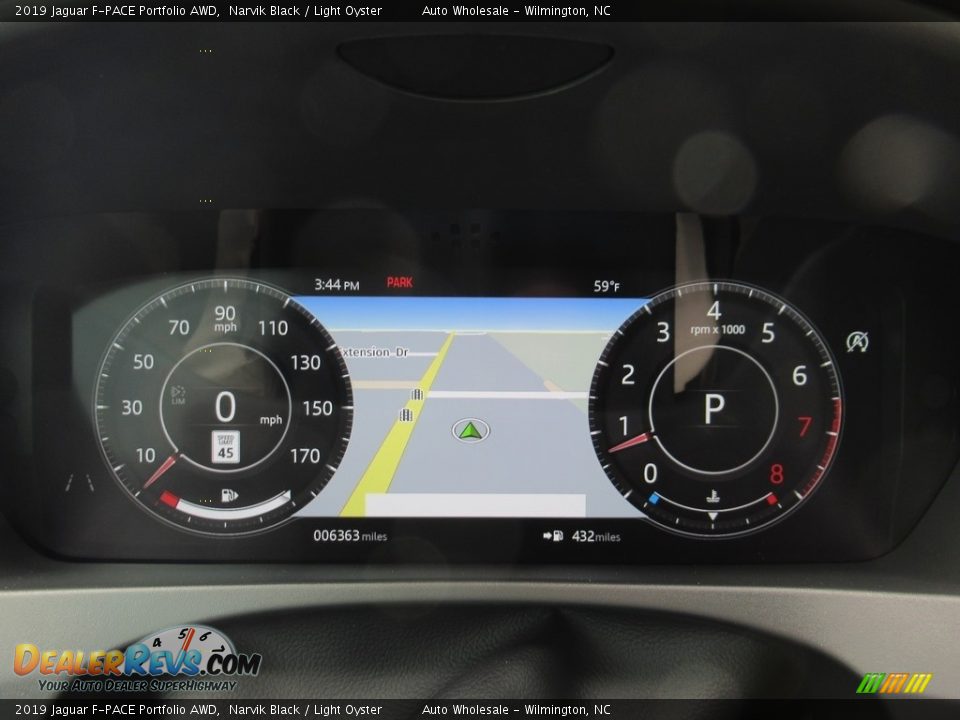 2019 Jaguar F-PACE Portfolio AWD Narvik Black / Light Oyster Photo #16