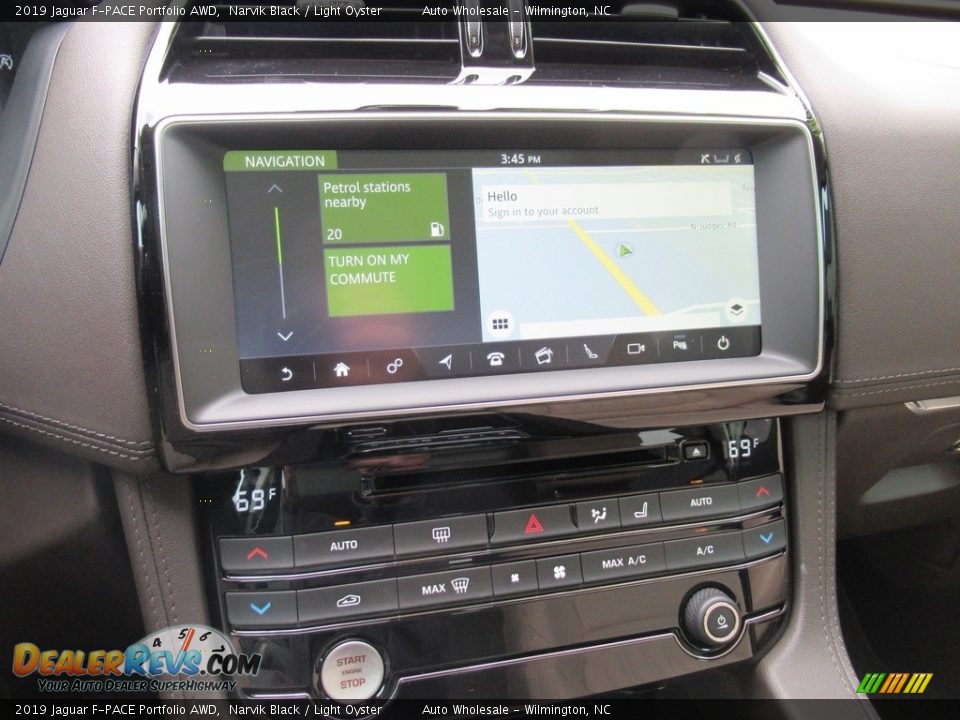 2019 Jaguar F-PACE Portfolio AWD Narvik Black / Light Oyster Photo #17