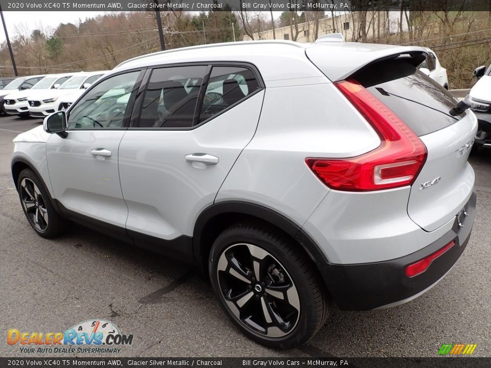 2020 Volvo XC40 T5 Momentum AWD Glacier Silver Metallic / Charcoal Photo #4