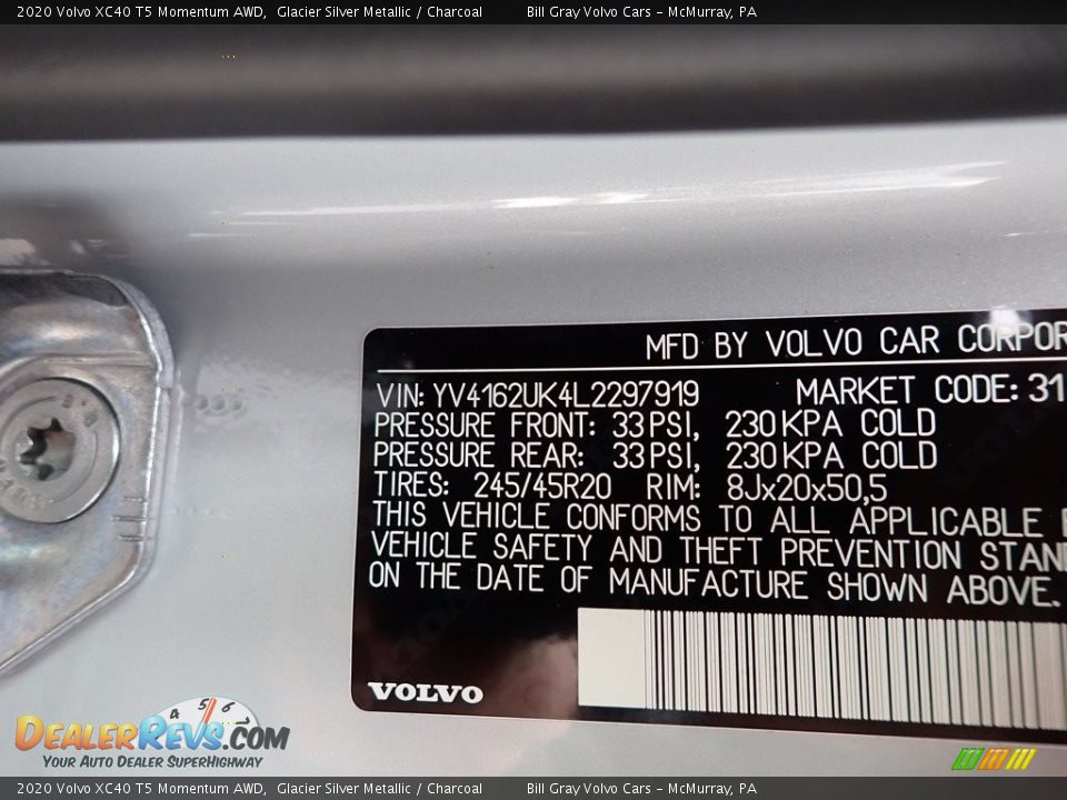 2020 Volvo XC40 T5 Momentum AWD Glacier Silver Metallic / Charcoal Photo #11