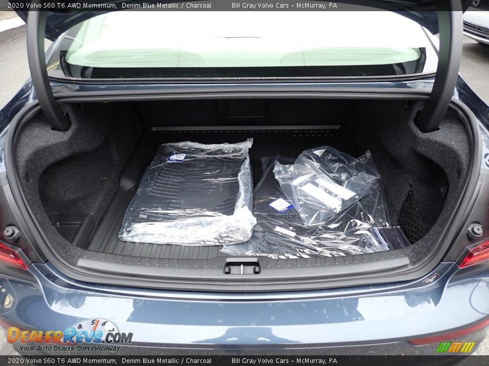 2020 Volvo S60 T6 AWD Momentum Trunk Photo #3