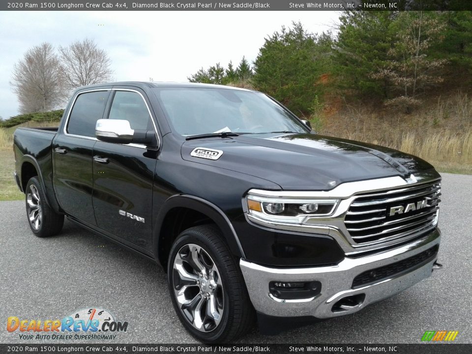 Front 3/4 View of 2020 Ram 1500 Longhorn Crew Cab 4x4 Photo #5