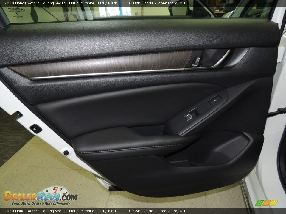 2020 Honda Accord Touring Sedan Platinum White Pearl / Black Photo #8