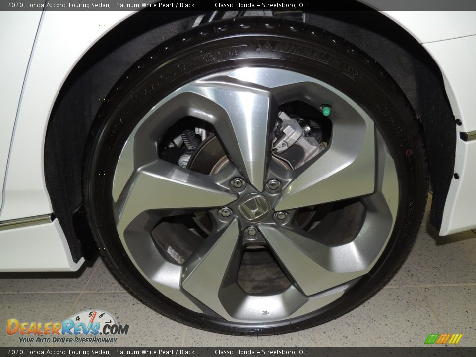 2020 Honda Accord Touring Sedan Platinum White Pearl / Black Photo #17