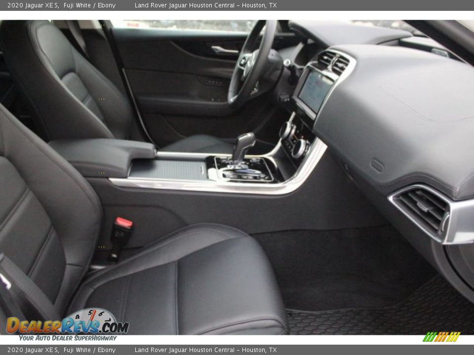 2020 Jaguar XE S Fuji White / Ebony Photo #3