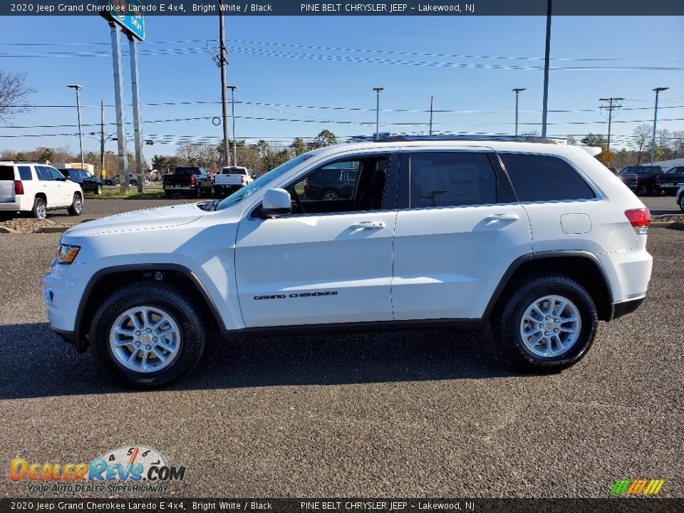 2020 Jeep Grand Cherokee Laredo E 4x4 Bright White / Black Photo #3