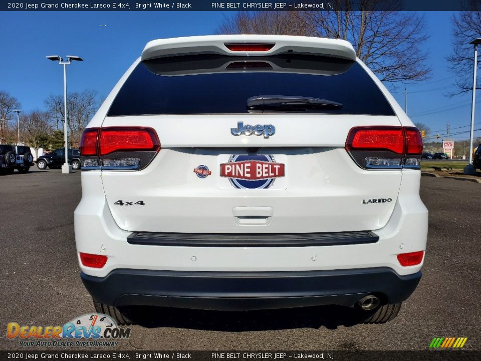 2020 Jeep Grand Cherokee Laredo E 4x4 Bright White / Black Photo #6