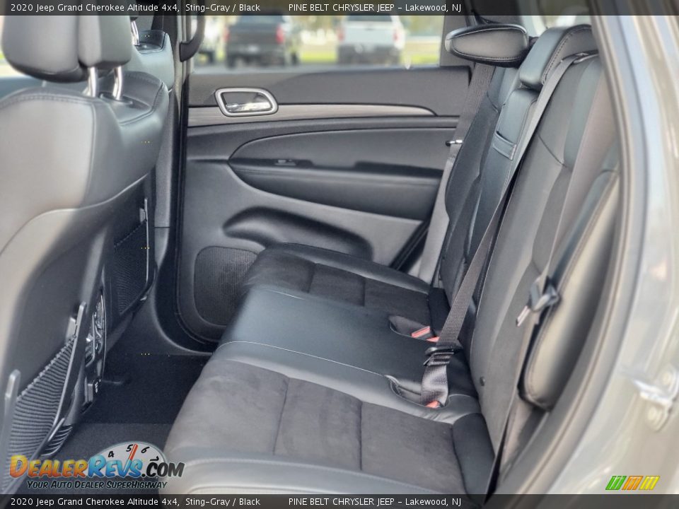 2020 Jeep Grand Cherokee Altitude 4x4 Sting-Gray / Black Photo #9